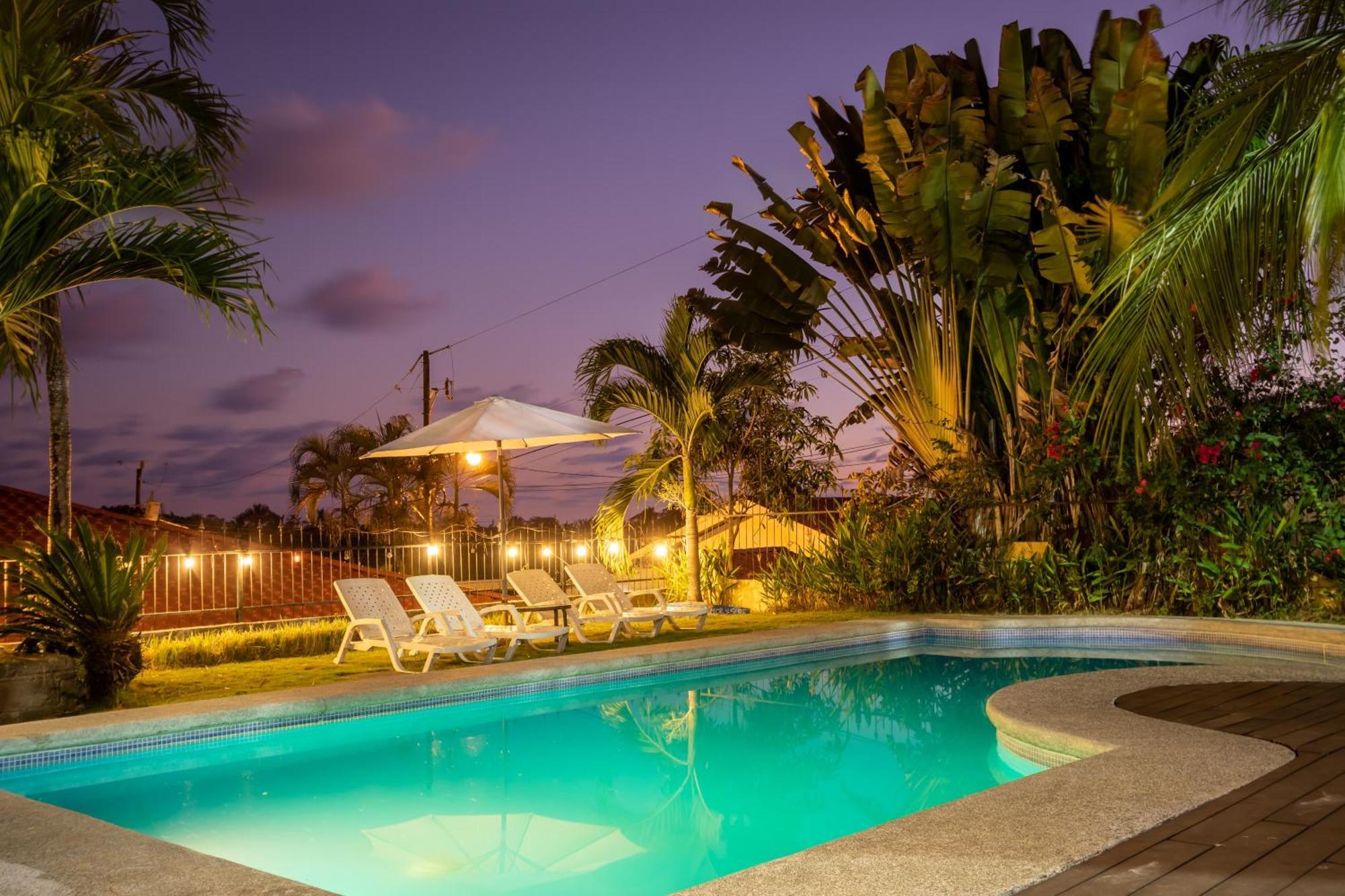 Wipeout Hostel Jaco Exterior photo